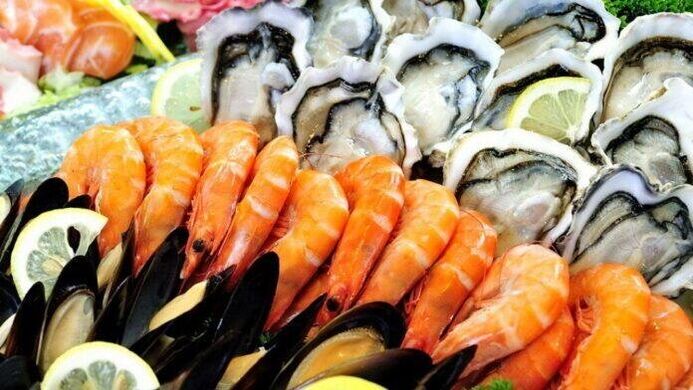 Les fruits de mer augmentent la puissance chez les hommes en raison de la teneur élevée en sélénium et en zinc